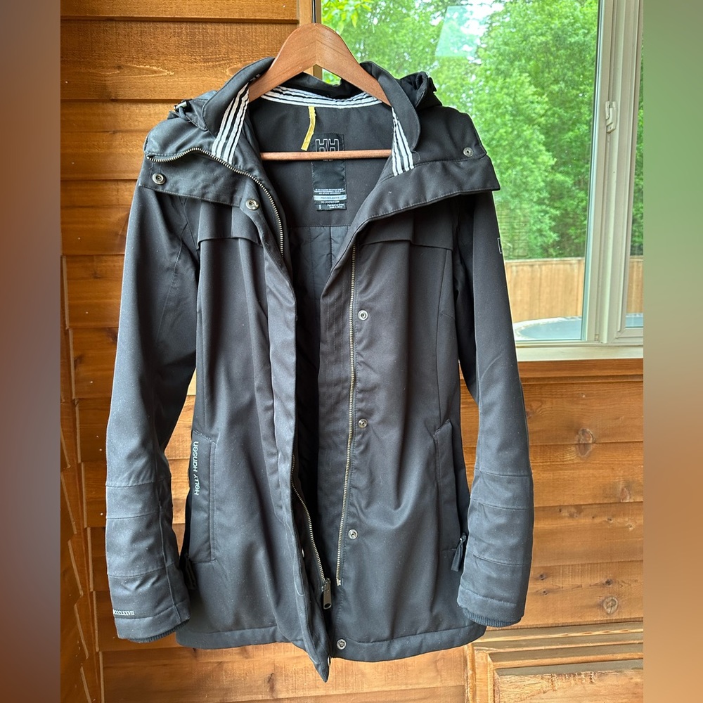 Helly Hansan Black Coat. Small.